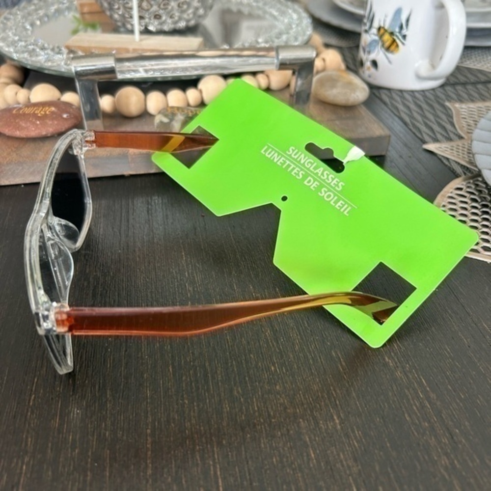 ๐NWT translucent rainbow ๐ mirror sunglasses ๐ sunshades - Picture 11 of 14
